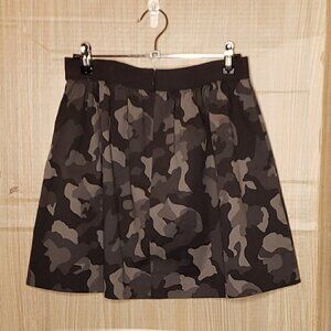 Banana Republic Grey Black Camouflage Mini Skirt
